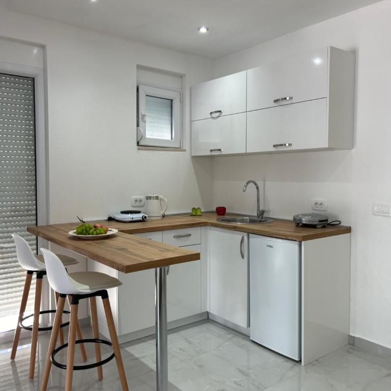 Apart Hotel White Pearl - Studio sa Pogledom na Planinu - 5