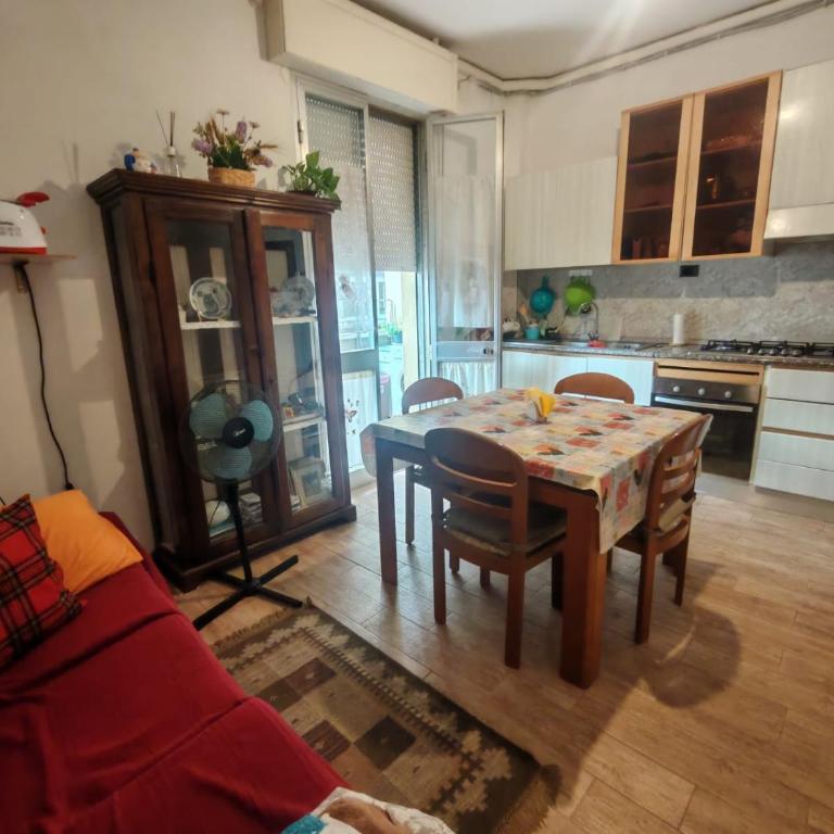 Backpackers Rimini Apartament- Il Lupo Affitta - Appartamento con 2 Camere da Letto - 8