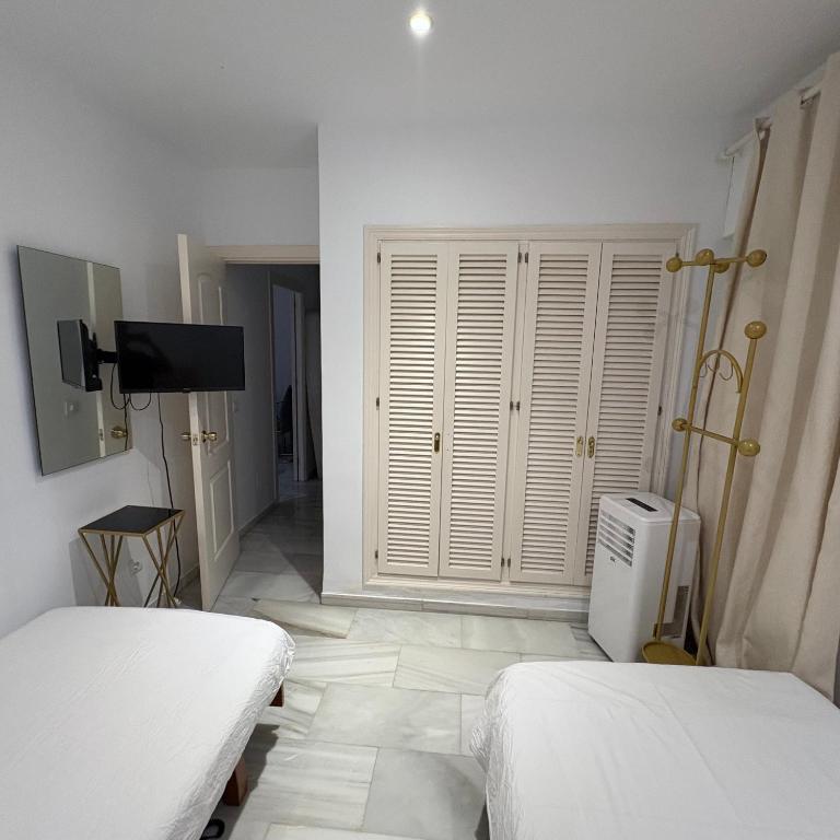 Marbella urbanización privada - Habitación Doble con baño privado - 6