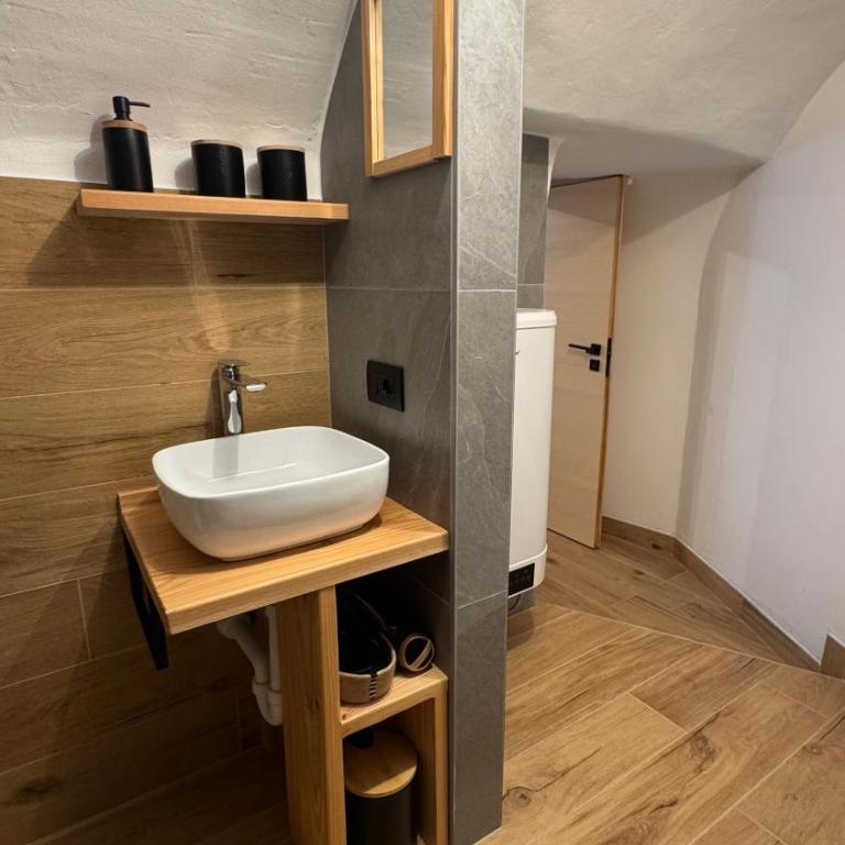 Coriva Homes - Cogolo Stube - One-Bedroom Apartment - 18