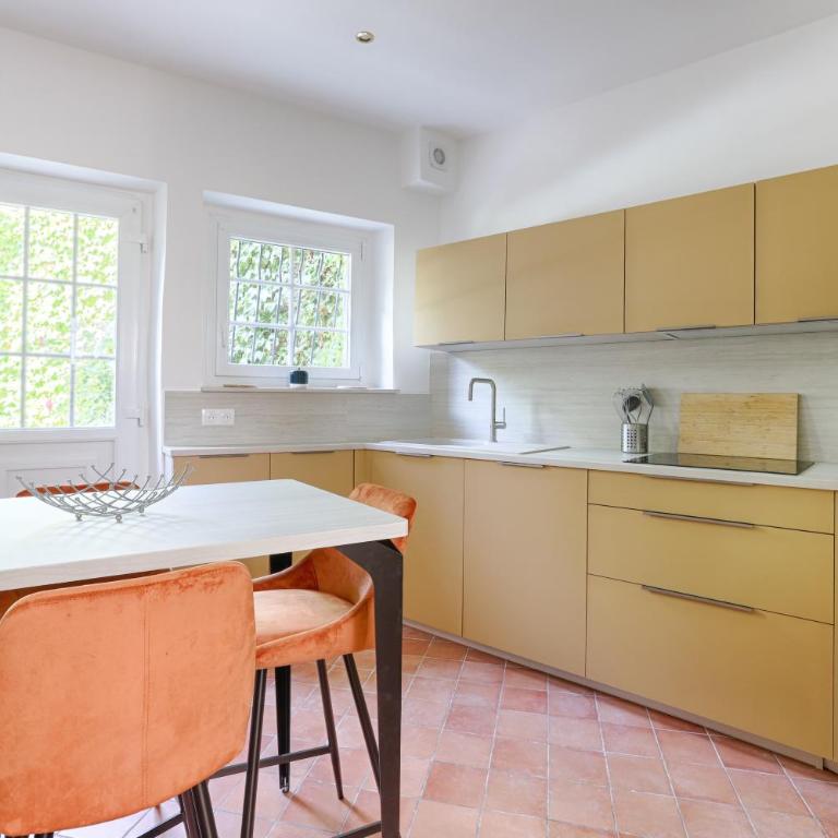 Appartement avec jardin - A 10 minutes de Disneyland - Apartment with Shower - 11
