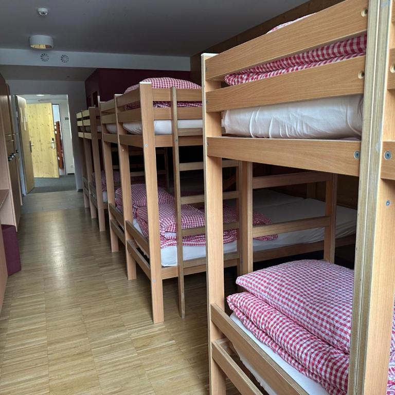 Hotel Espen - Einzelbett im Schlafsaal - 2