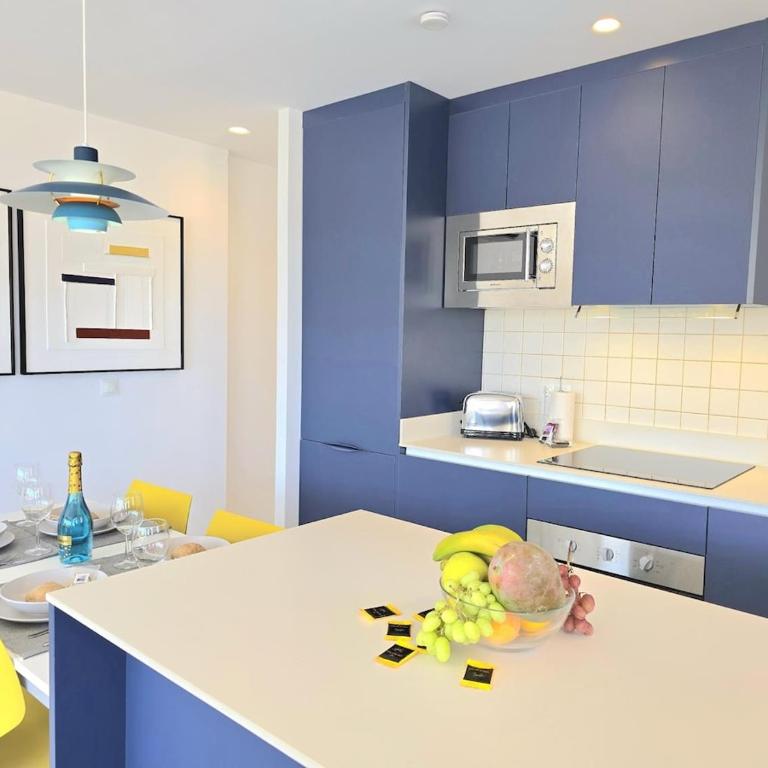 Sunshine Blue Skies and Seaview 2 Bedroom Apartment Seasonal Pool Free wifi and dedicated workspace by NAMASTE ELITE - Apartamento de 2 dormitorios - 19