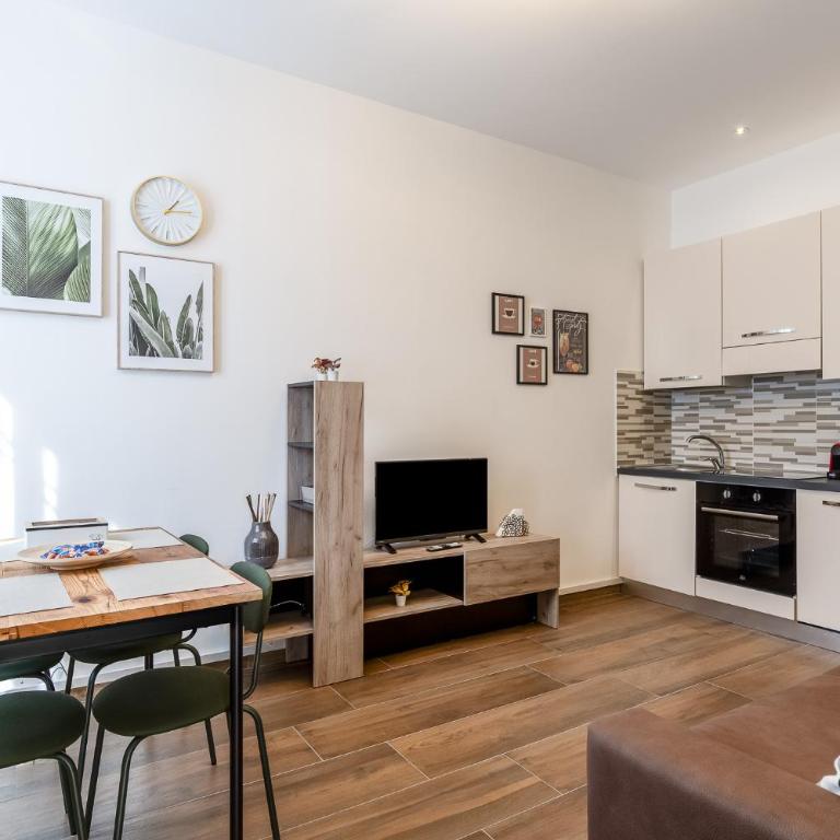 Family-Friendly Apartment in Isola District - Appartamento con 2 Camere da Letto - 1