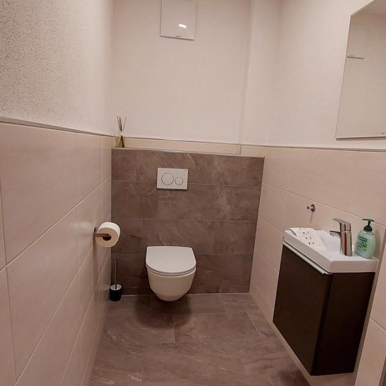 Apart Haselbach - Apartment mit 2 Schlafzimmern und Dusche - 22