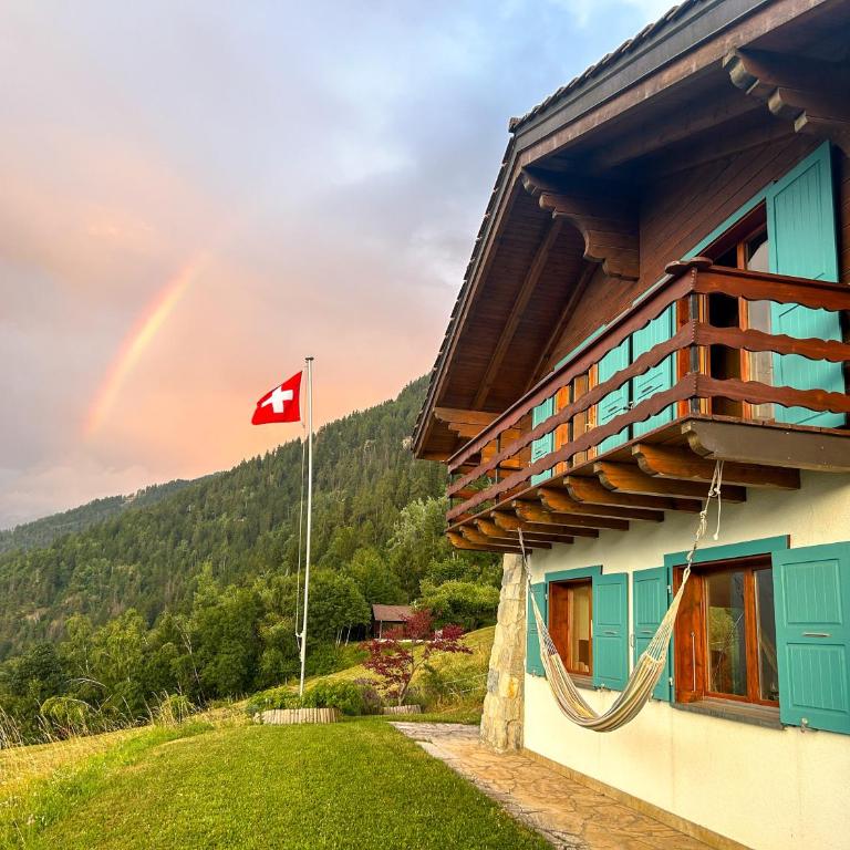 Chalet l'Aiglon Valais - Vue, Confort, Jacuzzi - Chalet - 1