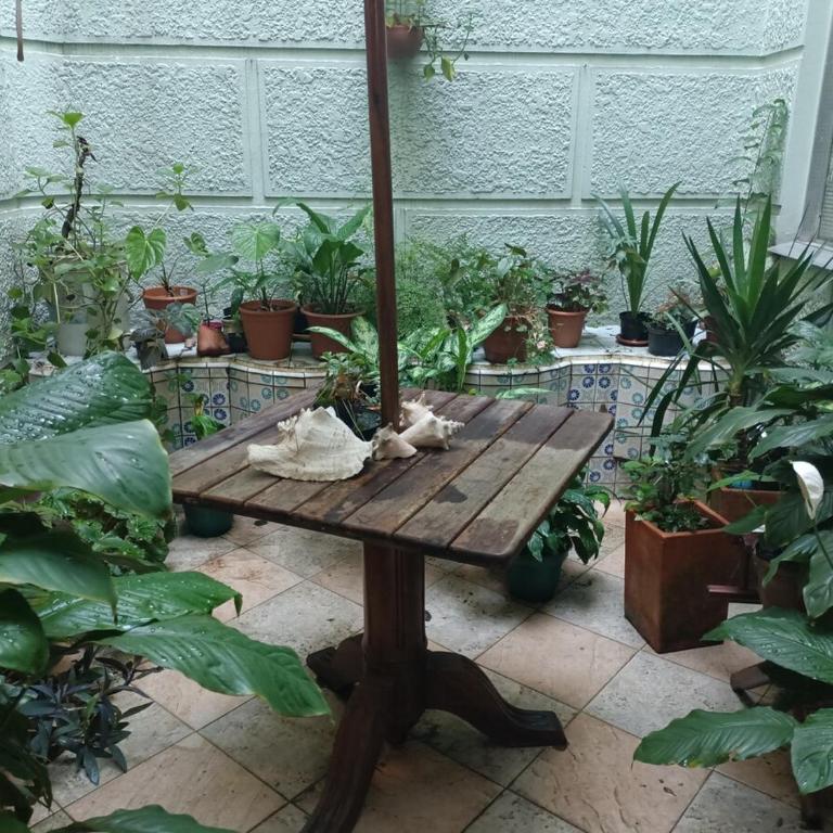 Casa Clásica Zona Centro Medellín, Casa Villa para 8H - Three-Bedroom Apartment - 23