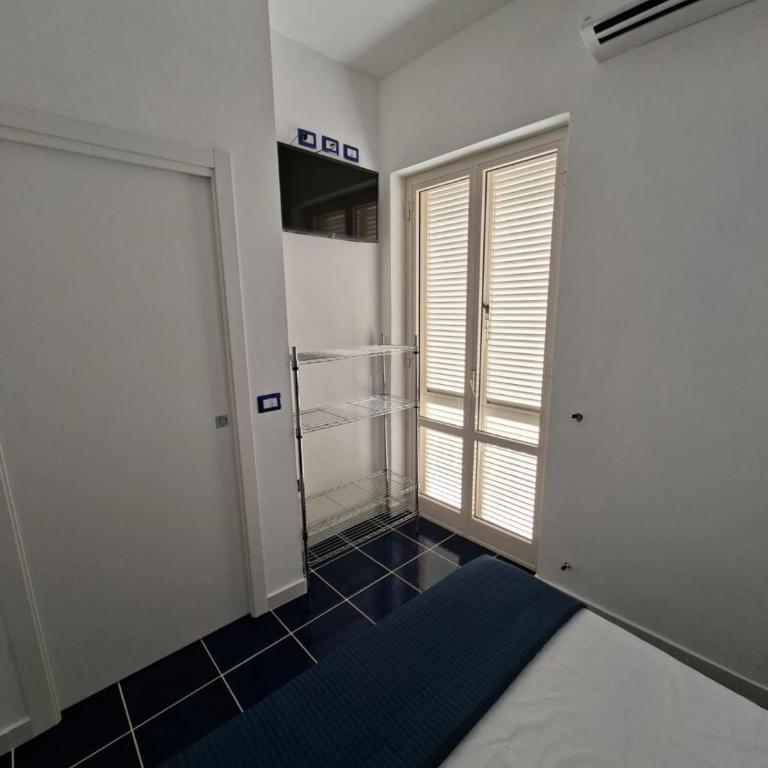 Bella Blu - Appartamento con 2 Camere da Letto - 16