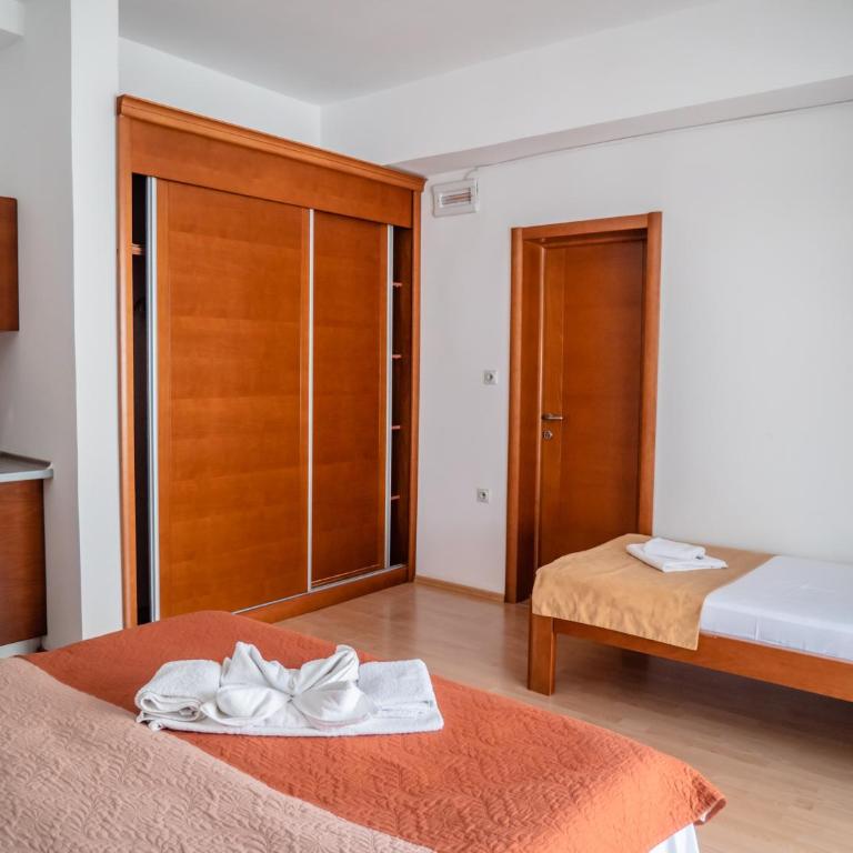 Apartments Bonita - Klasična Trokrevetna Soba - 12