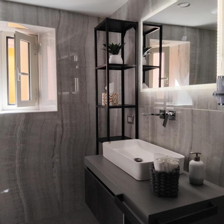 Core Colors House - Appartamento con 2 Camere da Letto - 35
