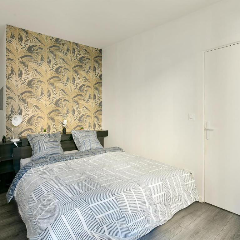 Spacieux Centre-ville Balcon - Two-Bedroom Apartment - 20