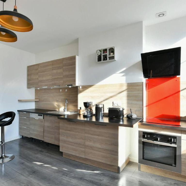 Spacieux Centre-ville Balcon - Two-Bedroom Apartment - 19