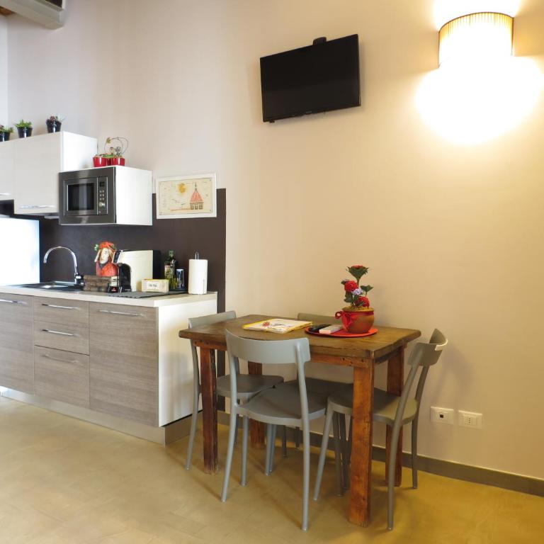 La Divina Dimora - Apartment with Balcony - 31
