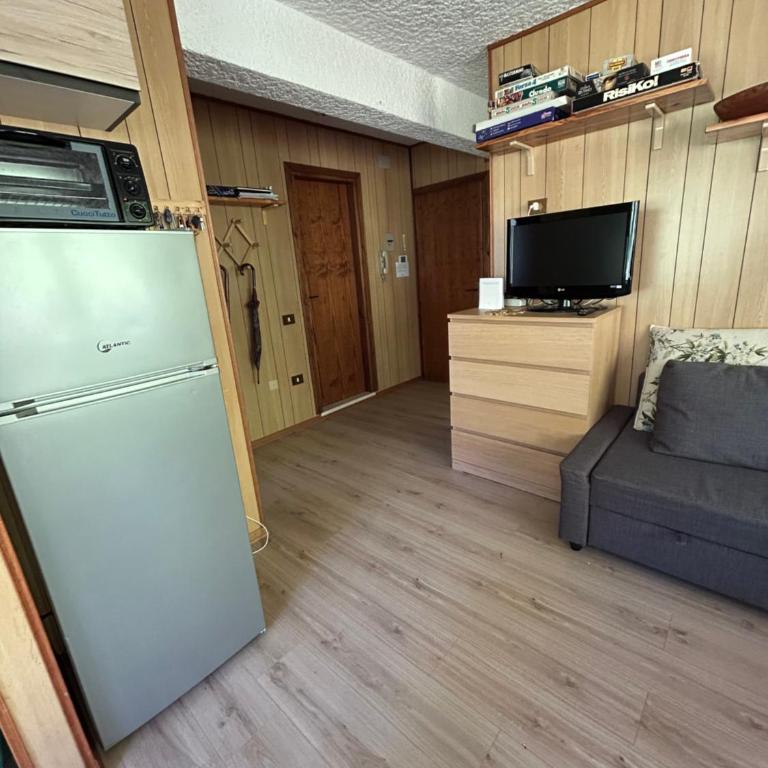 **NEW**Marilleva 1400**TRILOCALE sulle piste - Apartment mit 2 Schlafzimmern - 6