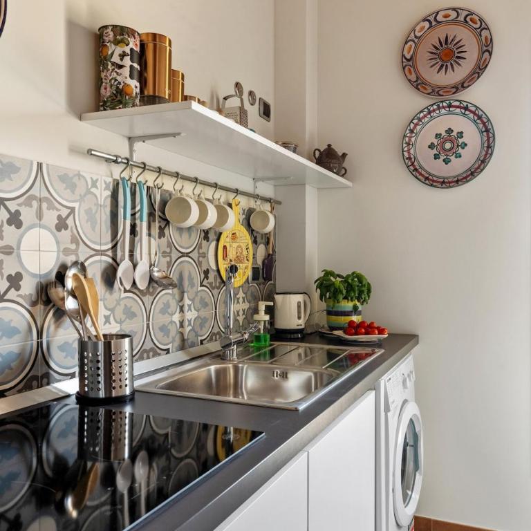 Incantevole villa con piscina e giardino a poca distanza dalle spiagge piu belle - Casa Vacanze - 9