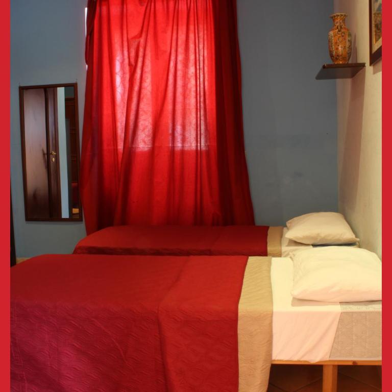 B&B La Storia Di Napoli - Camera Quadrupla - 18
