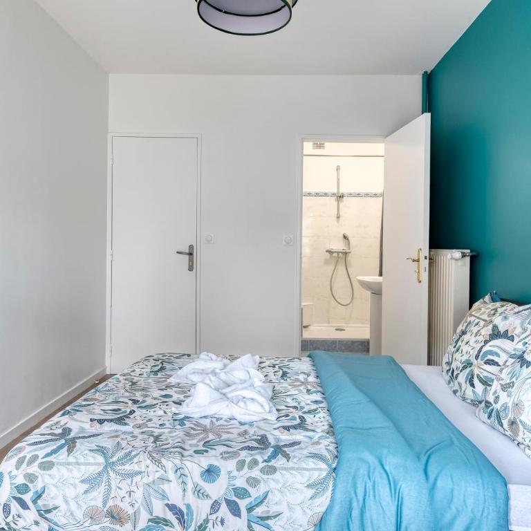Le 8e Art - appartement 8 personnes, 4 chambres, idéal groupes, parking, wifi - Appartement - 11