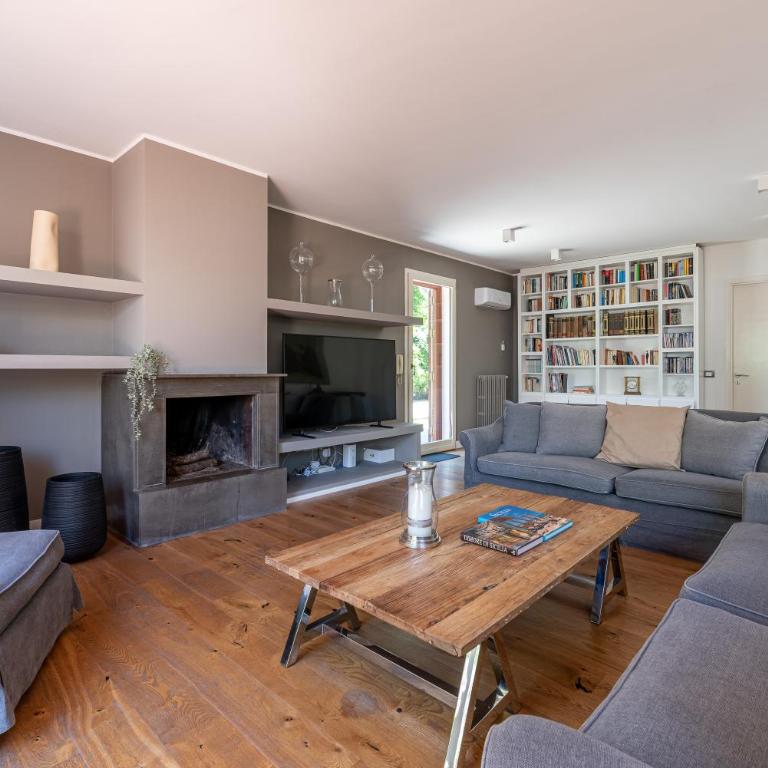 Villa Nika - Three-Bedroom Villa - 15