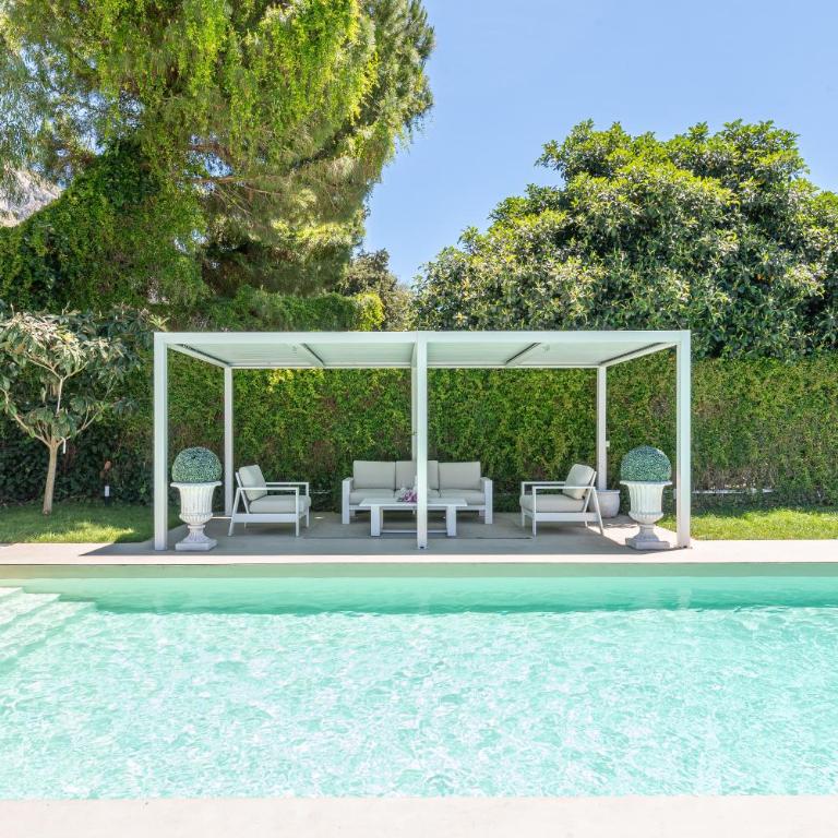 Villa Nika - Three-Bedroom Villa - 4