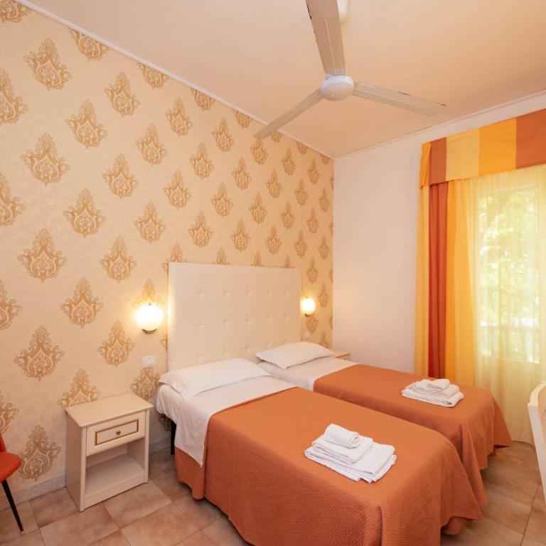 Hotel Ariston Riccione - Twin Room - 5