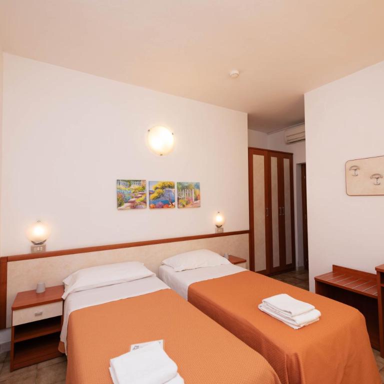 Hotel Ariston Riccione - Twin Room - 7