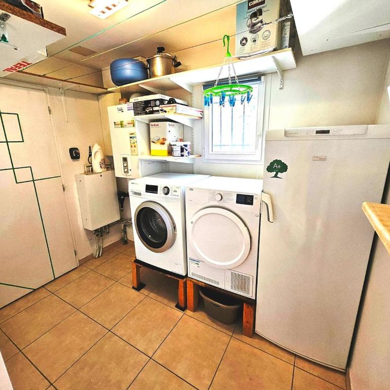 Suréquipée avec cuisine extérieure, climatisation - Villa - Vue sur Jardin - 30