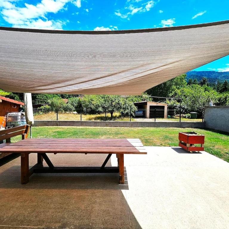 Suréquipée avec cuisine extérieure, climatisation - Villa - Vue sur Jardin - 38