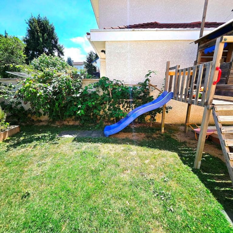 Suréquipée avec cuisine extérieure, climatisation - Villa - Vue sur Jardin - 40