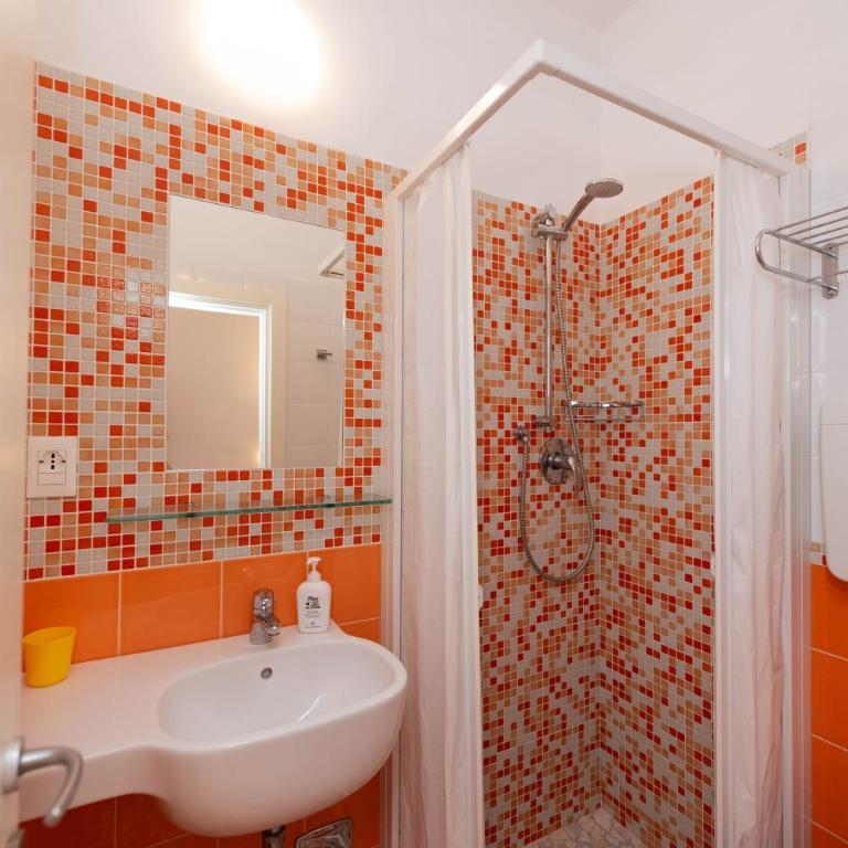 Hotel Ariston Riccione - Quadruple Room - 5