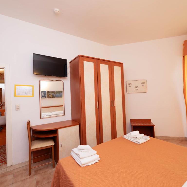 Hotel Ariston Riccione - Quadruple Room - 4