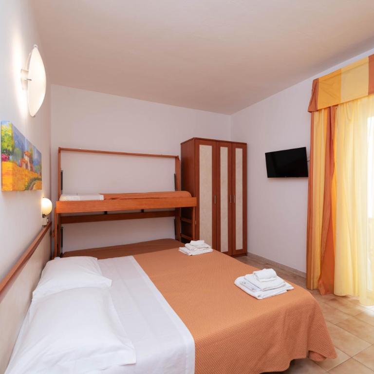 Hotel Ariston Riccione - Quadruple Room - 7
