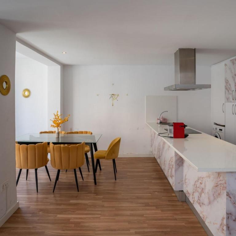 Chic spacious central apartment - Apartamento de 3 dormitorios - 2