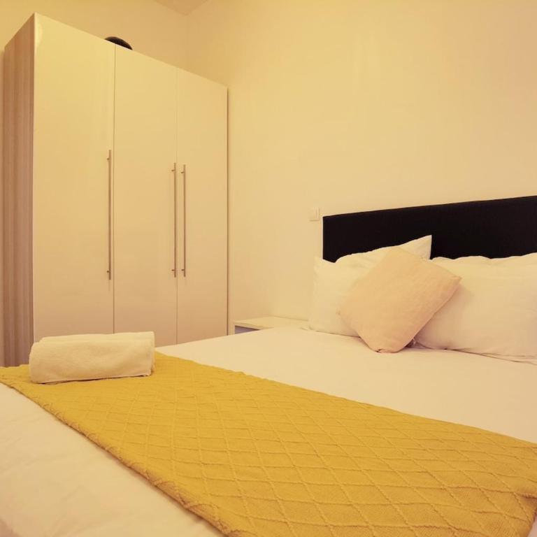 Le Marais Sunshine Apt 5 bdrs 3 mins to metro N3-10 - Appartement 5 Chambres - 6