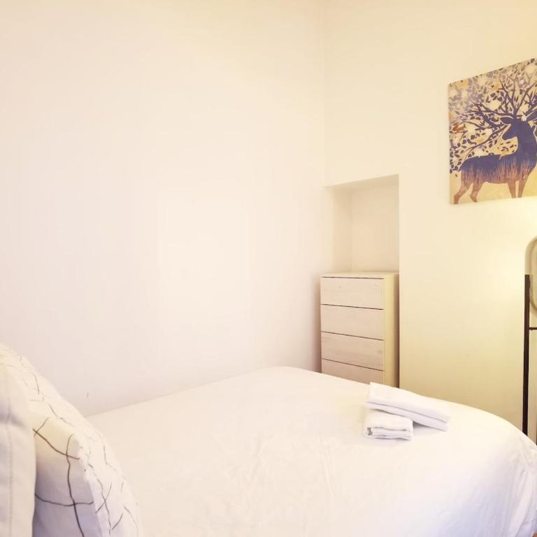 Le Marais Sunshine Apt 5 bdrs 3 mins to metro N3-10 - Appartement 5 Chambres - 12