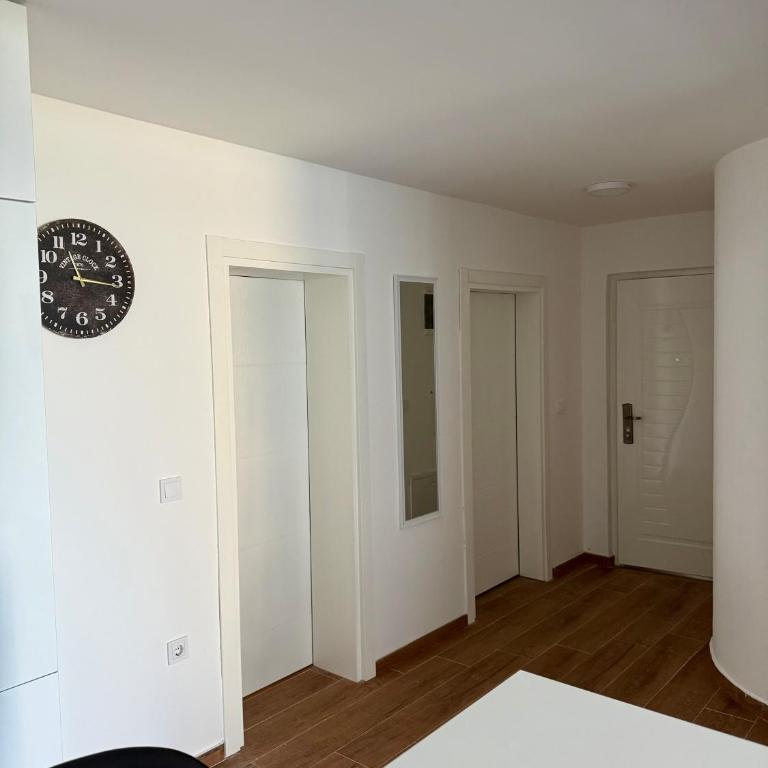 Harmonia - One-Bedroom Apartment - 3