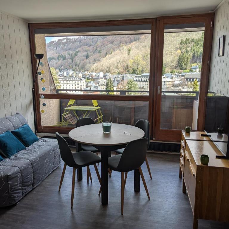 Appartement 5 personnes avec garage, balcon et belle vue - Apartamento de 1 dormitorio con balcón y vistas a la montaña - 1