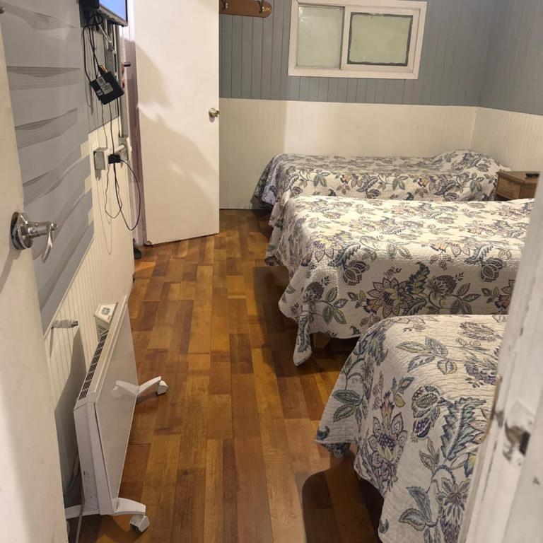 Hostal Papo - Family Room with Private Bathroom - 3