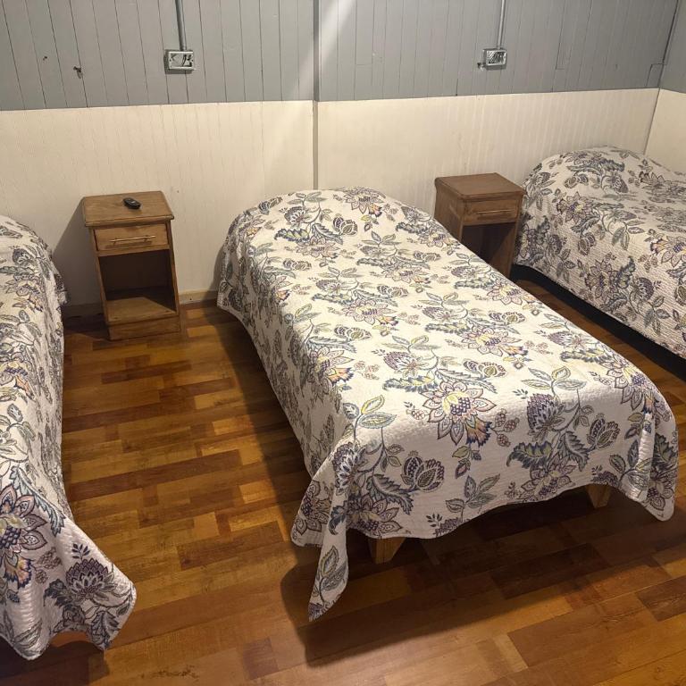 Hostal Papo - Family Room with Private Bathroom - 1