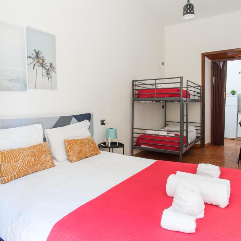 Inside Chiaia Rooms - Camera Familiare Deluxe - 7