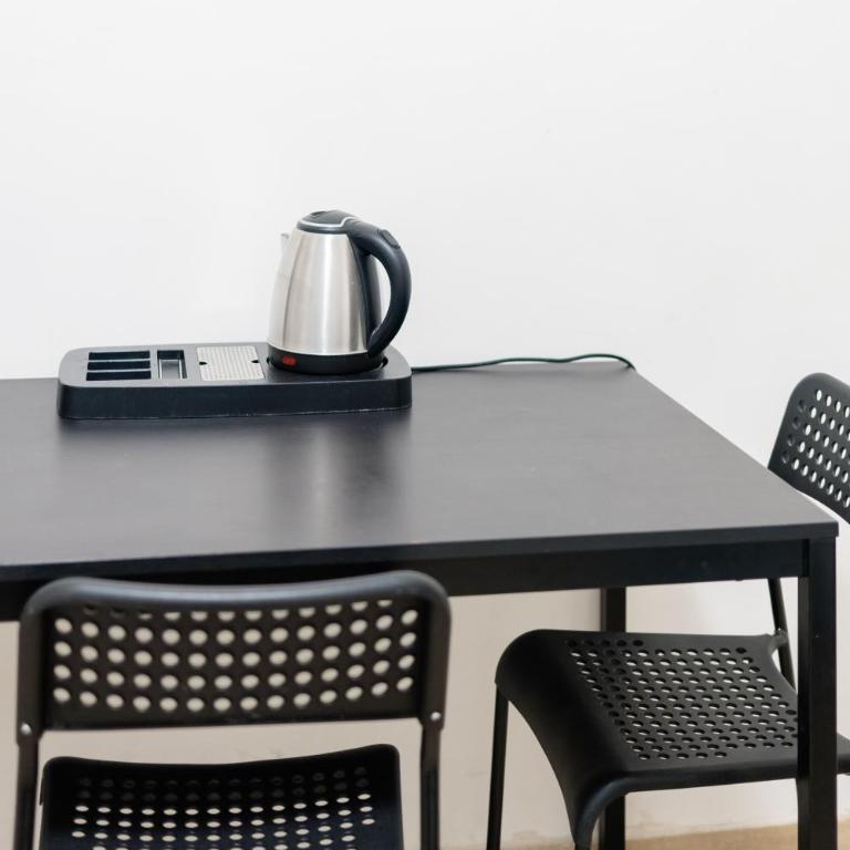Inside Chiaia Rooms - Camera Familiare - 9
