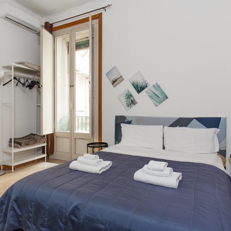 Inside Chiaia Rooms - Camera Familiare - 18
