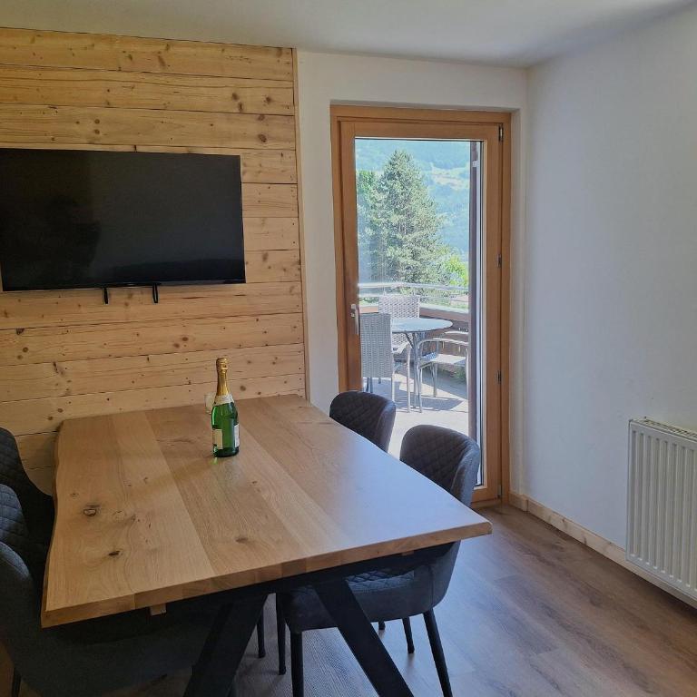 Alpenfeder Hüsli - Apartment mit Blick auf die Berge - 4