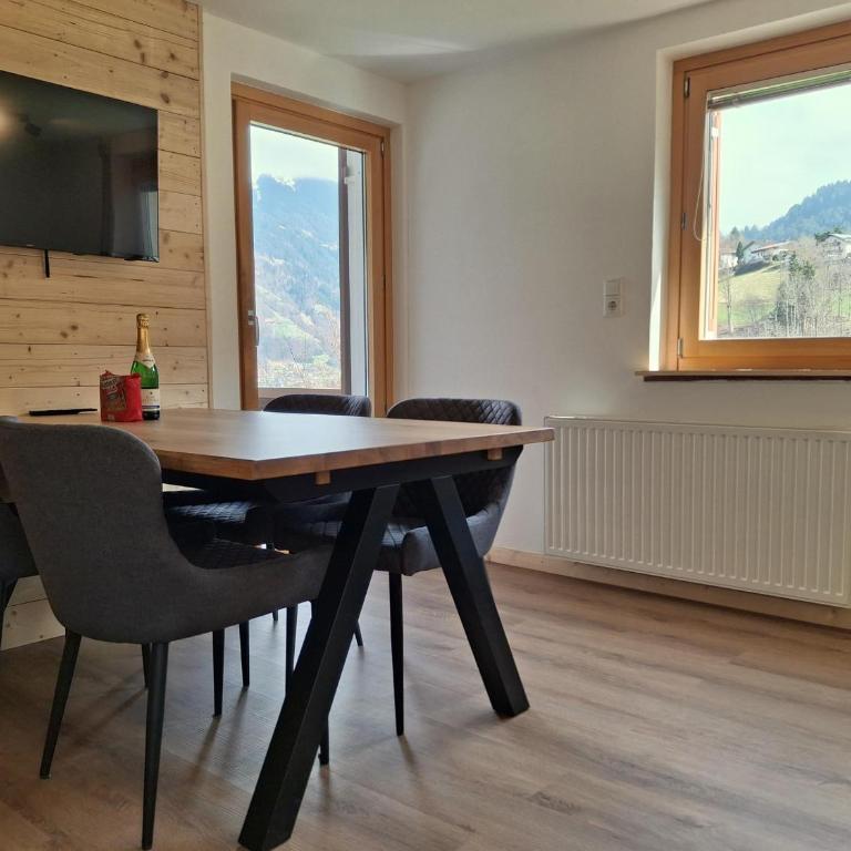 Alpenfeder Hüsli - Apartment mit Blick auf die Berge - 9