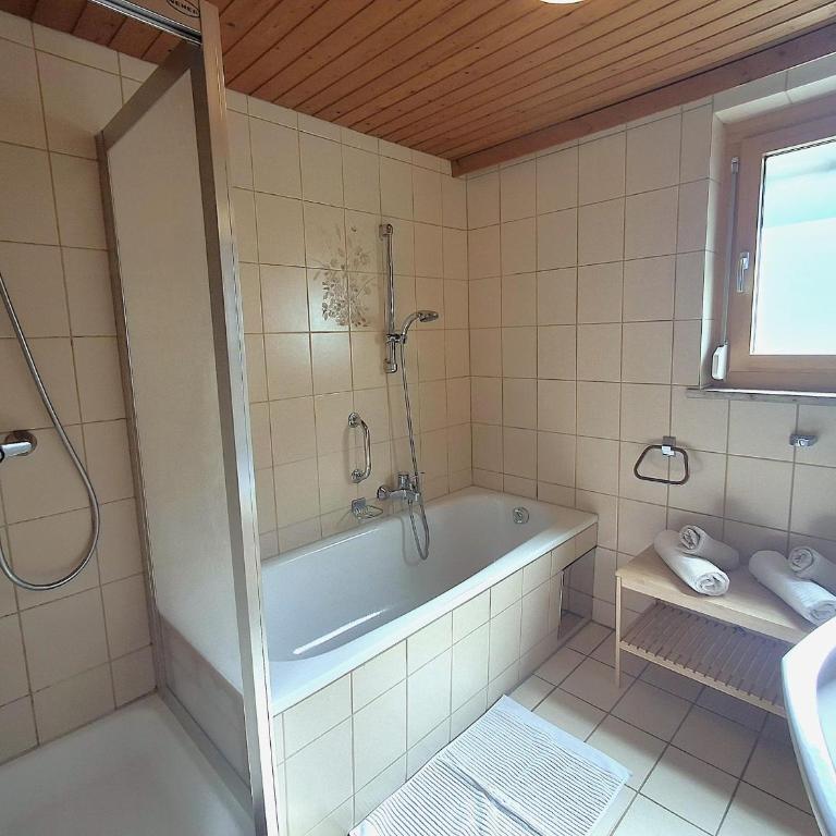 Alpenfeder Hüsli - Apartment mit Blick auf die Berge - 14
