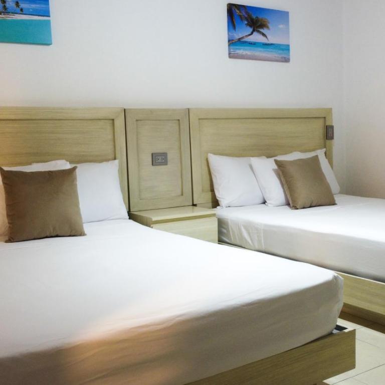 Rustic Hotel Isla Mujeres - Deluxe Quadruple Room - 1