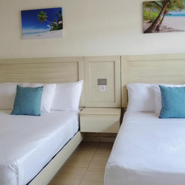 Rustic Hotel Isla Mujeres - Deluxe Quadruple Room - 2