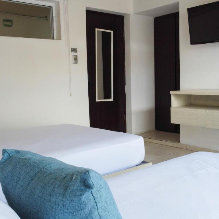 Rustic Hotel Isla Mujeres - Deluxe Quadruple Room - 3