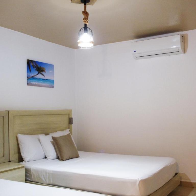 Rustic Hotel Isla Mujeres - Deluxe Quadruple Room - 5