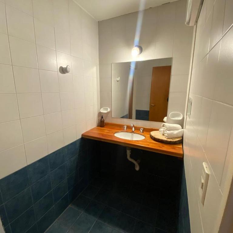 CABAÑAS CON COSTA DE LAGO en CIRSE - Two-Bedroom Chalet - 5