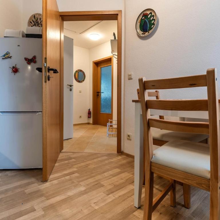 Lovely Apartment Quiet, bright, generous for two, private parking - Apartamento de 1 dormitorio - 12